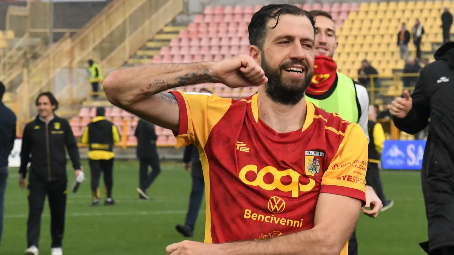 Catanzaro, un passo verso la finale playoff: Palermo strapazzato 3-0