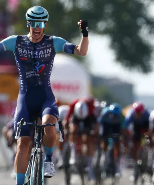 Giro d’Italia: Segaert vola a Novi Ligure, Eulalio sempre rosa