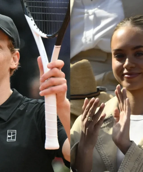 Jannik Sinner vince e guarda Laila Hasanovic che sorride in tribuna