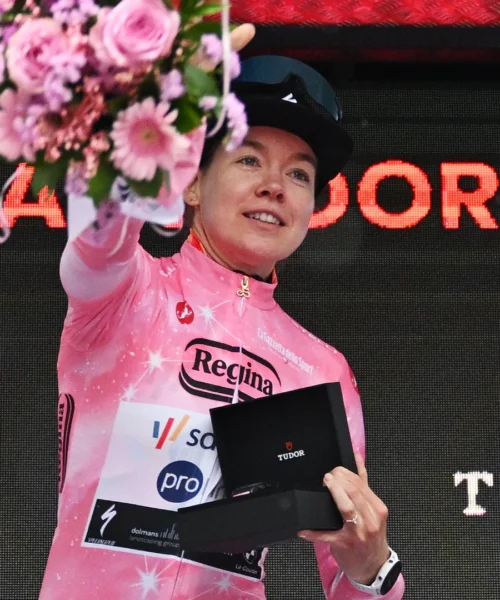 Giro Women, Anna Van der Breggen in rosa dopo cinque anni: Elisa Balsamo perde oltre 9′ nella crono