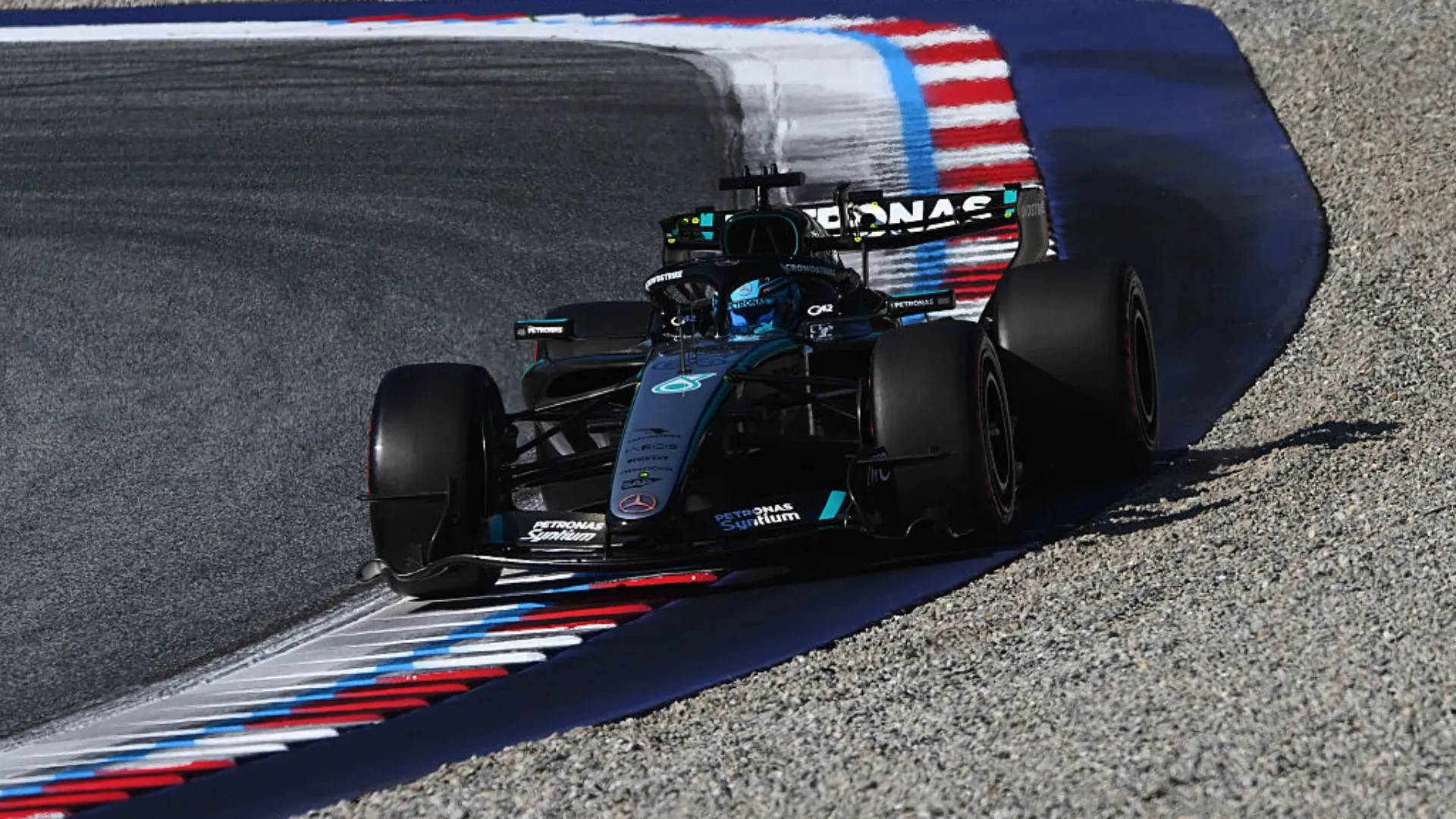 Kimi Antonelli domina le seconde libere in Austria, lontane le Ferrari
