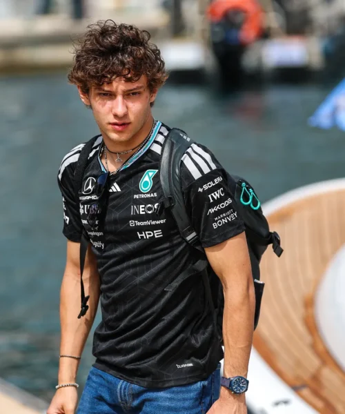 Kimi Antonelli viene avvertito: “Basta un errore e sei fuori”