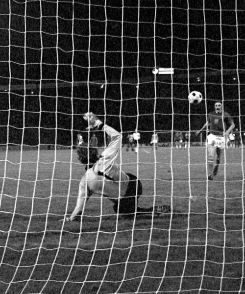 Antonin Panenka, il rigore che ha rivoluzionato il calcio compie 50 anni