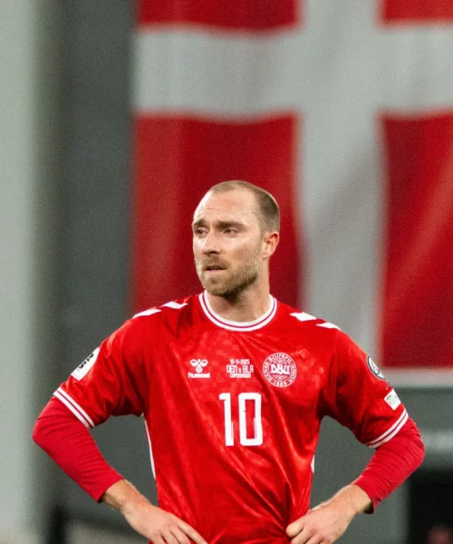 Christian Eriksen, malore in campo cinque anni dopo: il medico della Danimarca tranquillizza