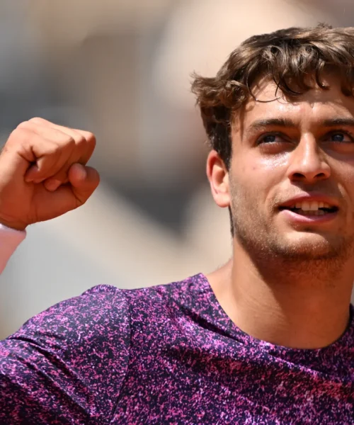 Flavio Cobolli applaudito per il bel gesto: “Non voglio smettere di sognare”