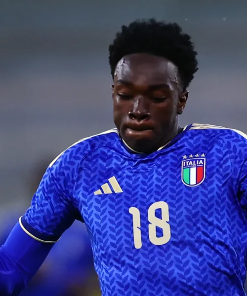Chi è Jeff Ekhator, l’attaccante azzurro scelto dalla Juventus. Mercato in uscita, via due flop