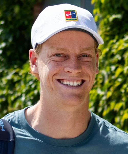 Wimbledon, Jannik Sinner: altro meritato applauso dopo il momento carico di emozione