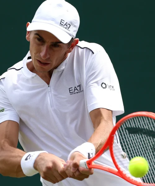 Wimbledon 2026 già finito per Matteo Arnaldi: vince Quentin Halys in quattro set