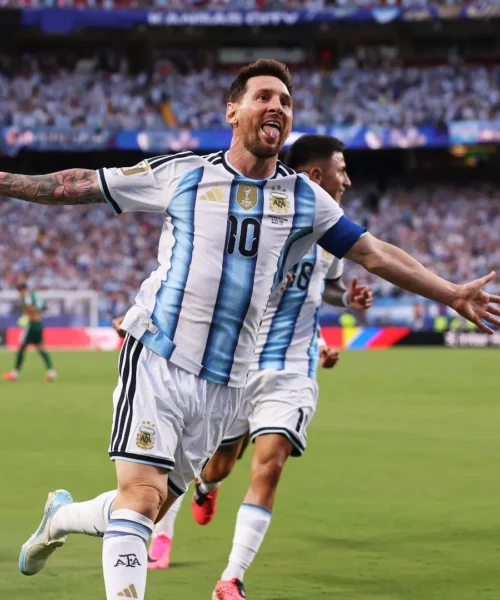 Mondiali 2026, eterno Messi: tripletta e record assoluto per Leo. “Ho passato giorni difficili”
