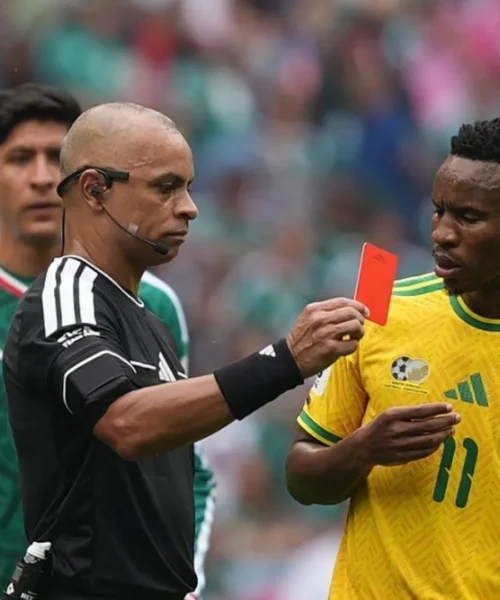 Mondiali 2026, più espulsioni che gol nella partita inaugurale: le foto