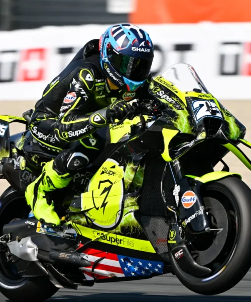 MotoGP sprint Olanda: Raul Fernandez trionfa ad Assen. Bezzecchi quarto, indietro Bagnaia e Marc Marquez