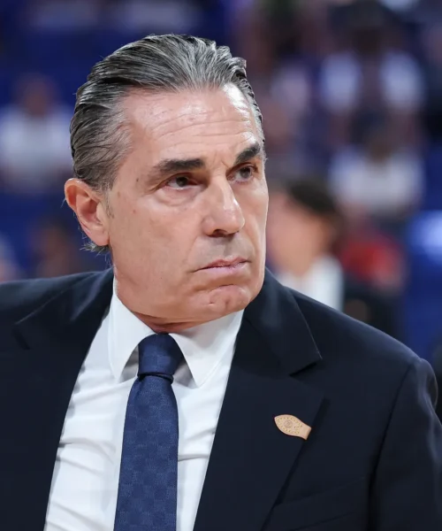 Crollo totale del Real Madrid, Scariolo sulla difensiva: “Chiedete al club se resto”