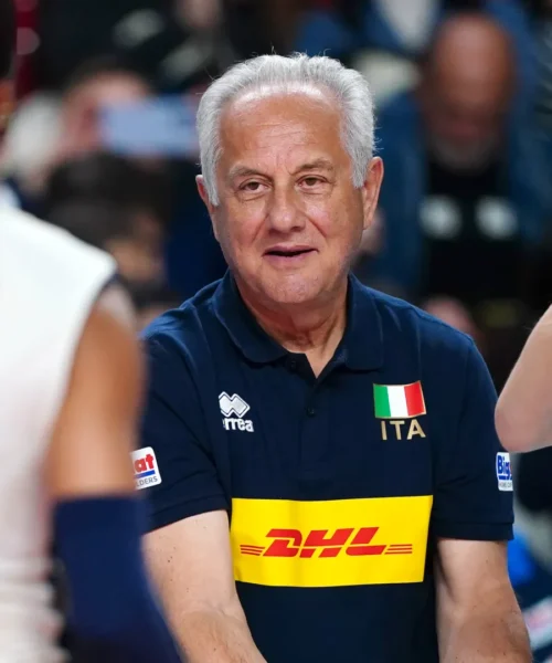 Julio Velasco archivia l’esperimento Antropova
