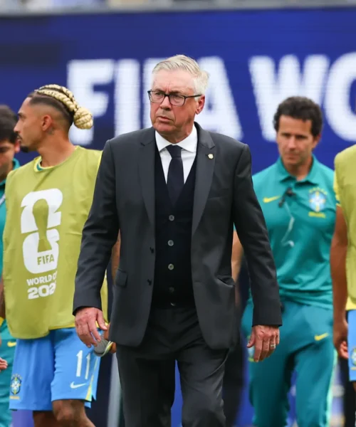 Mondiali 2026, rivolta in Brasile contro Ancelotti: “Calcio superato”. Polemica per le parole di Vinicius