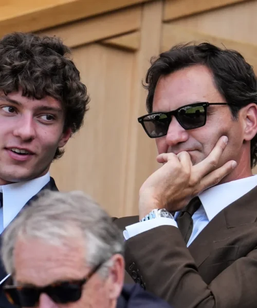 Roger Federer-Kimi Antonelli, il dialogo è su Jannik Sinner