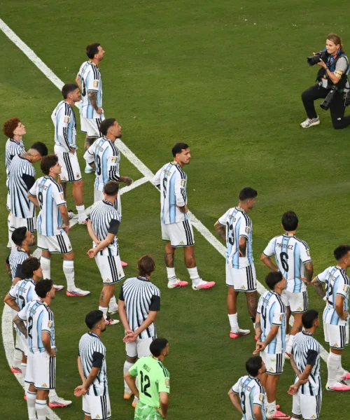 Mondiali 2026: chi è l’unico calciatore dell’Argentina che non si è voltato durante la festa della Spagna