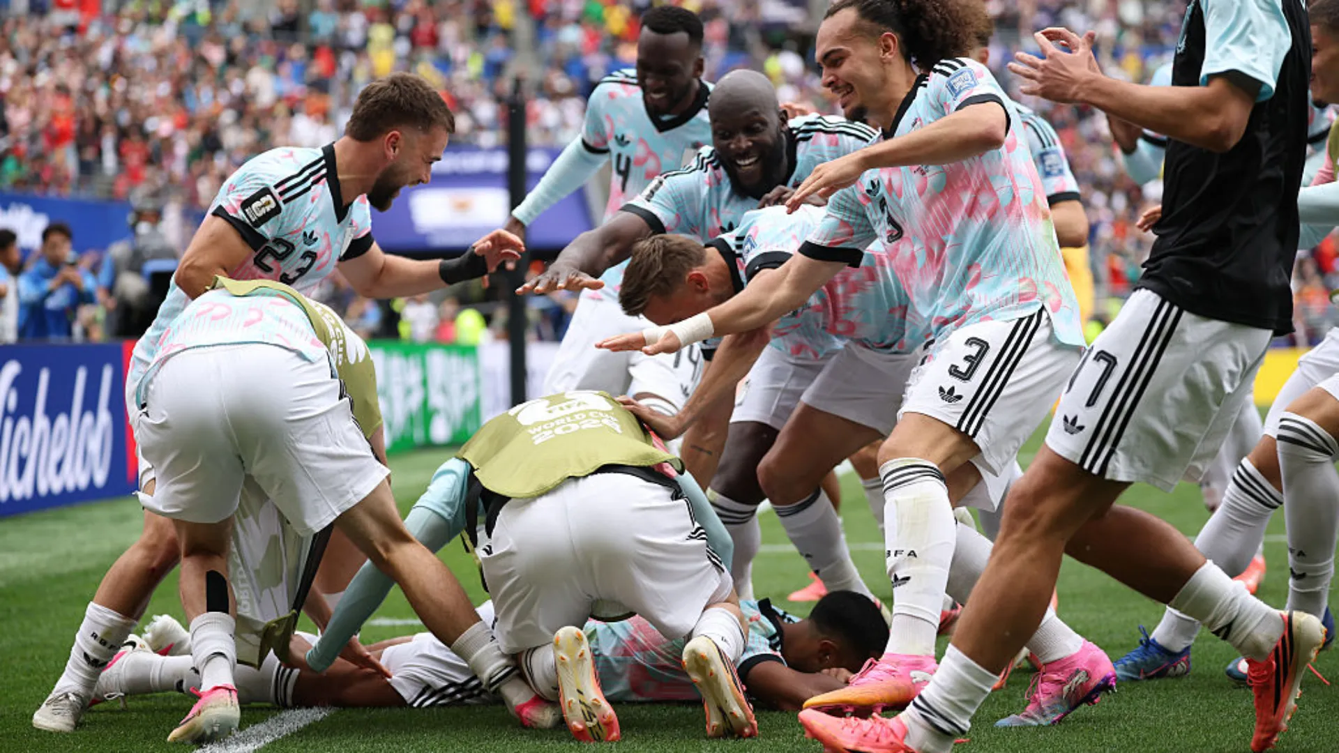 Mondiali 2026, pazza rimonta del Belgio da 0-2 a 3-2: Senegal out al 125′