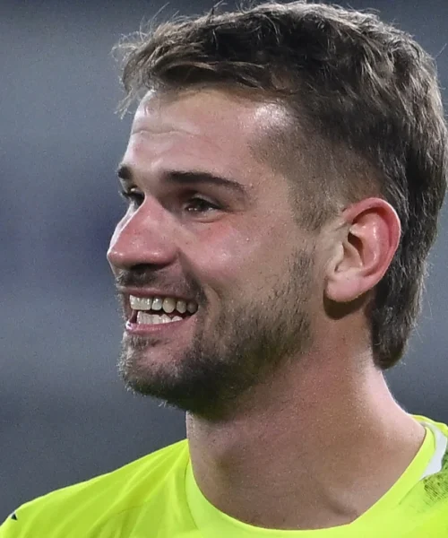 Mercato Inter, Ivan Provedel ha firmato: la priorità ora è il nuovo uomo di fascia, due le ipotesi