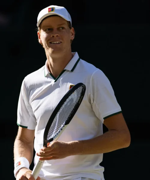 Super Jannik Sinner, è di nuovo il re di Wimbledon!