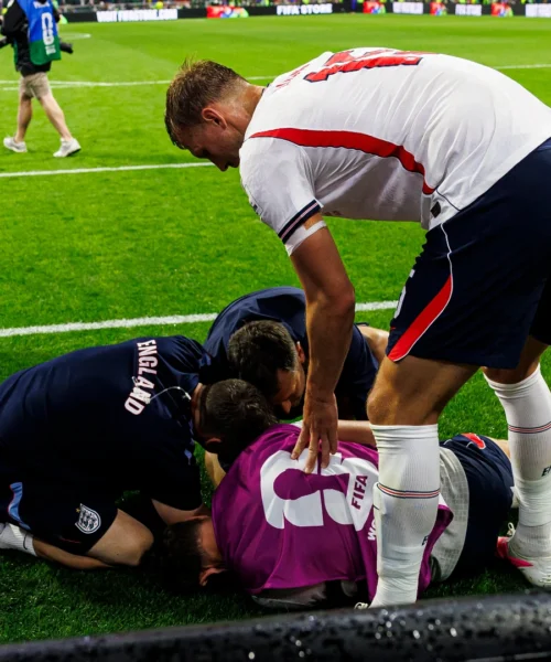 Mondiali 2026, Inghilterra ai quarti di finale ma festa rovinata: Henderson la combina grossa