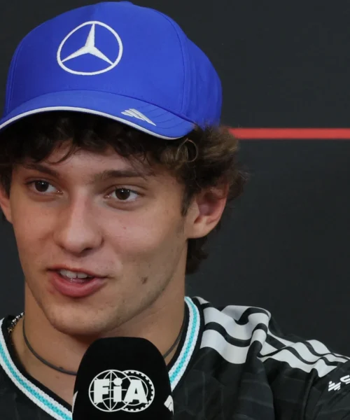 F1, il vantaggio di Kimi Antonelli al giro di boa è da record ma quanti pericoli all’orizzonte