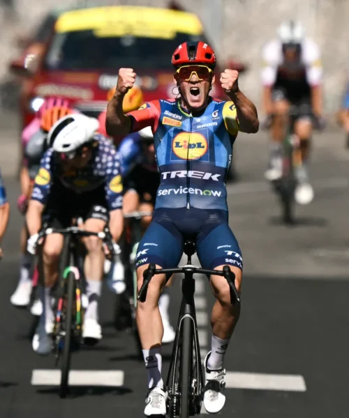 Tour de France: quarta tappa a Pedersen, Traeen in giallo
