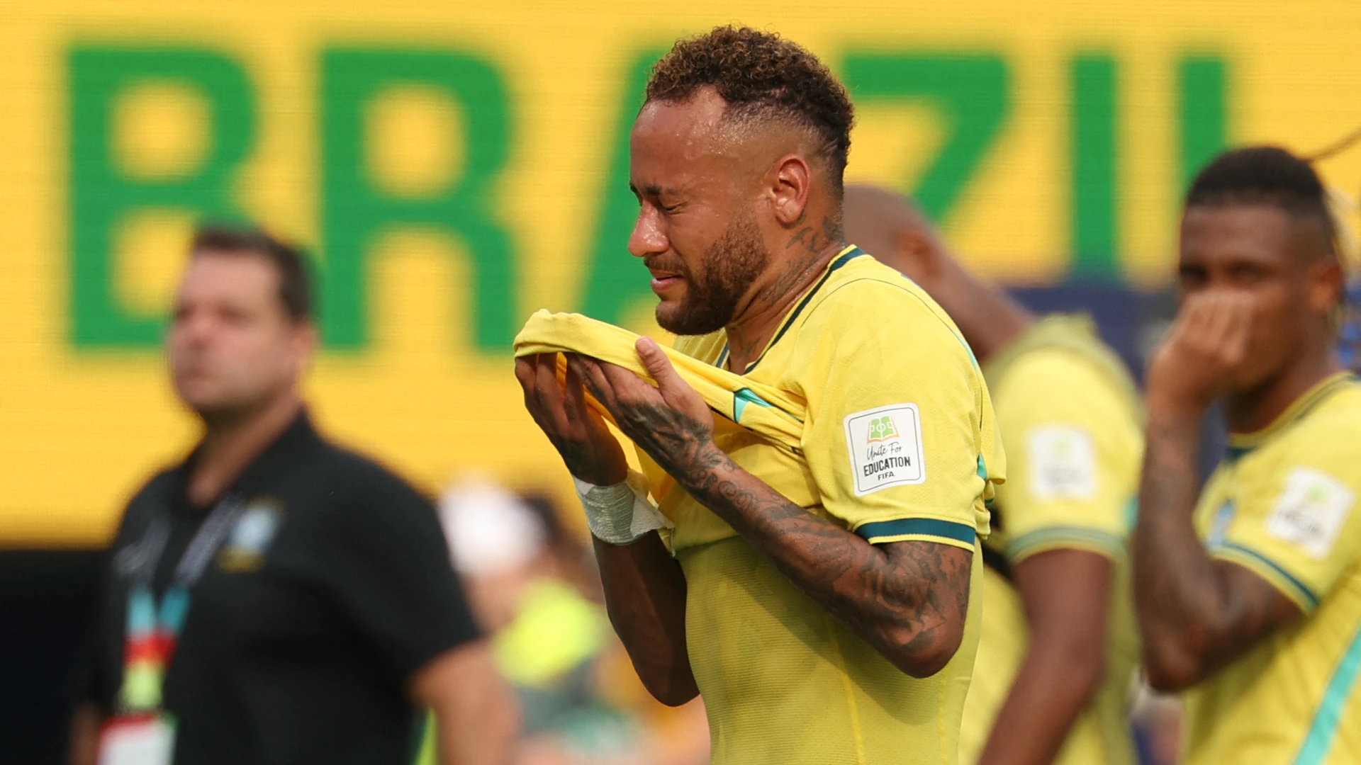 Mondiali 2026: Neymar in lacrime dice addio alla Seleçao con un record