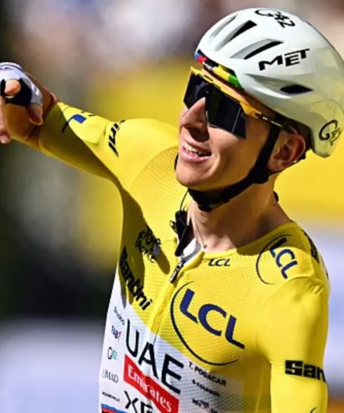 Pogacar sempre più giallo, dominata anche la decima tappa del Tour