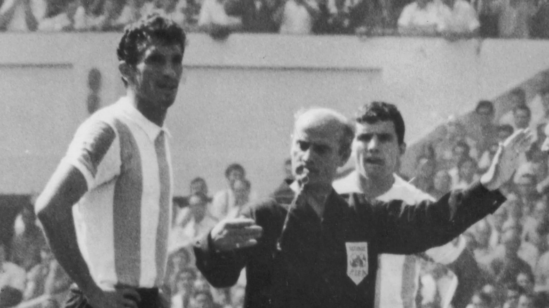 Antonio Rattin è morto: da una sua espulsione nacquero i cartellini nel calcio