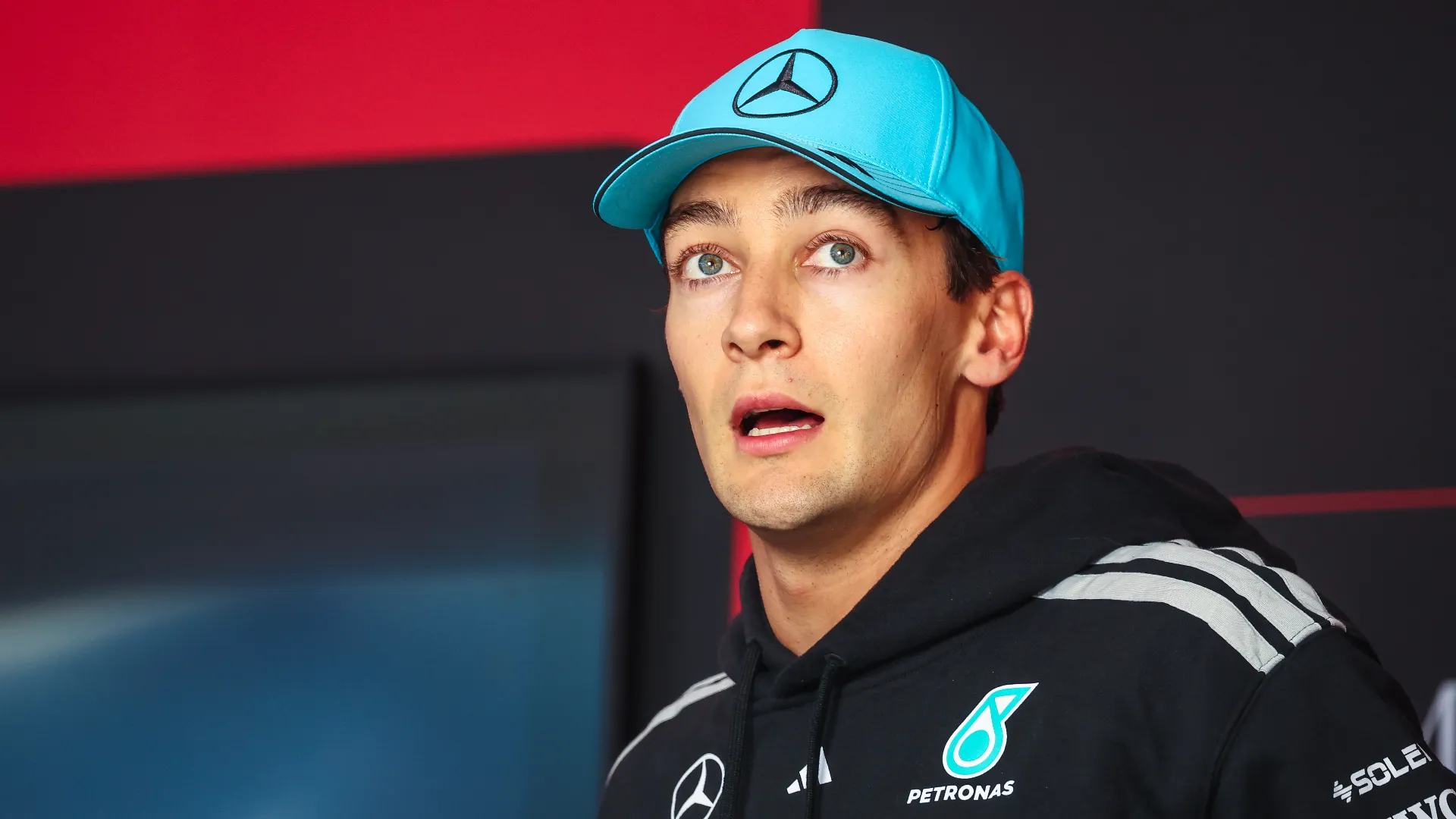 Kimi Antonelli fantastico, ma George Russell rovina la festa: “Ci sono problemi”