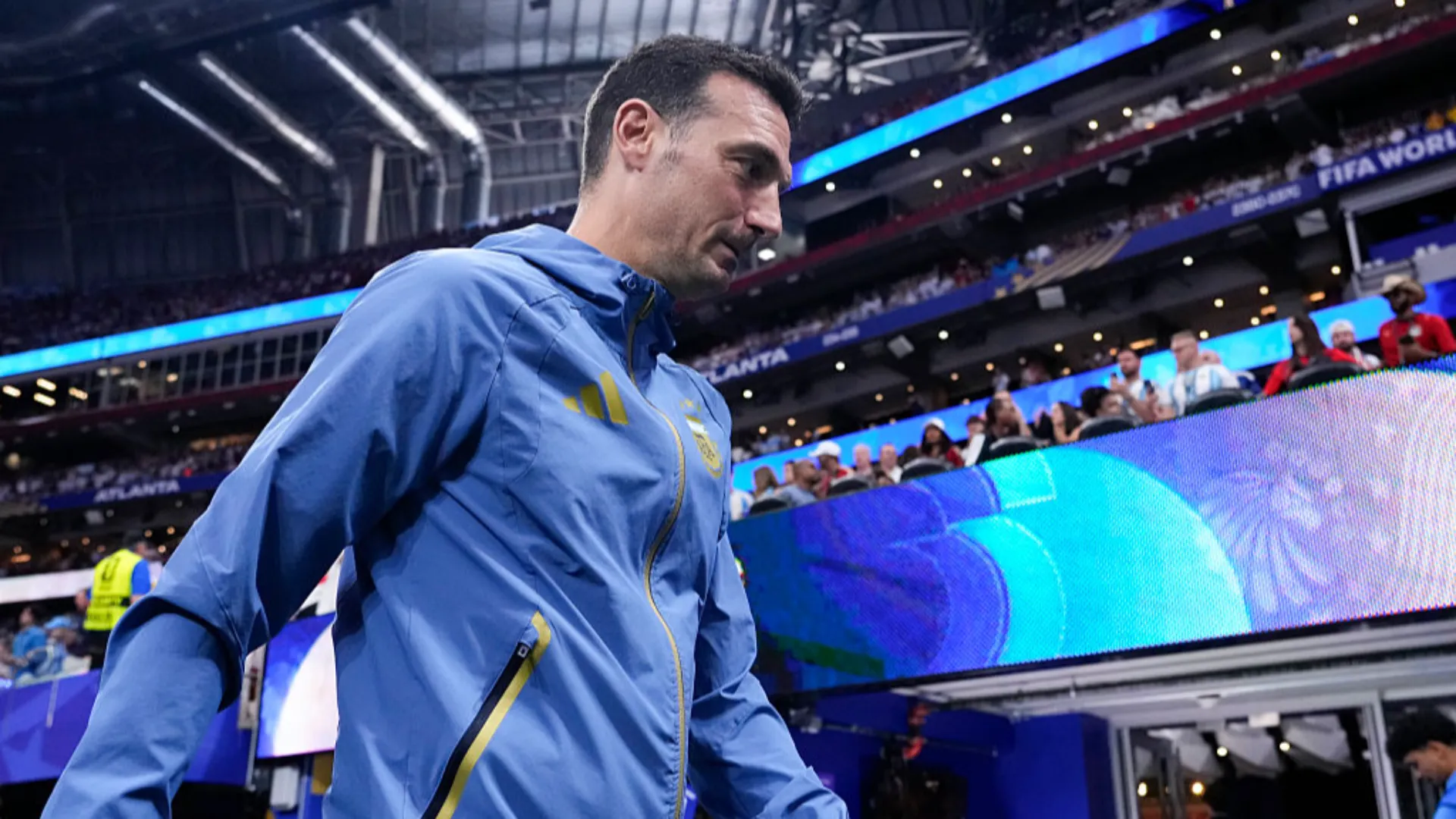 Mondiali 2026, Scaloni commosso non parla dopo il 3-2: “Troppa emozione”