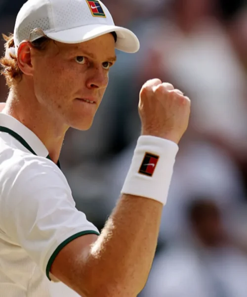 Jannik Sinner pareggia i conti al tie-break, la finale con Zverev è sull’1-1