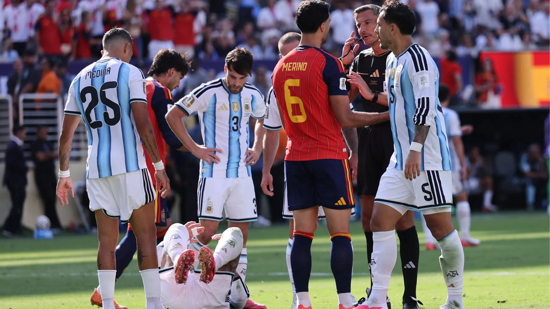 Mondiali 2026, Spagna-Argentina: gol annullato, arbitro Vincic al centro delle polemiche