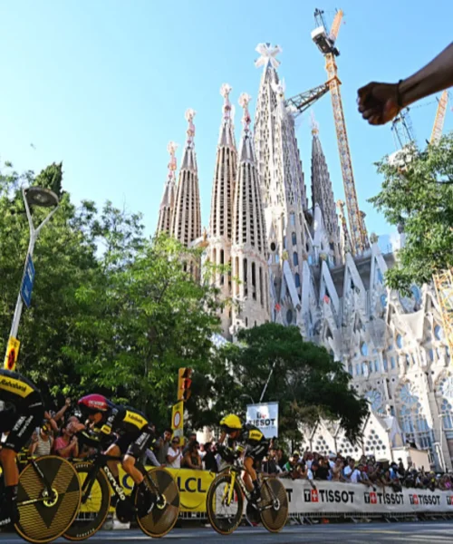 Tour de France, Vingegaard è già in maglia gialla. Ganna davanti a Pogacar