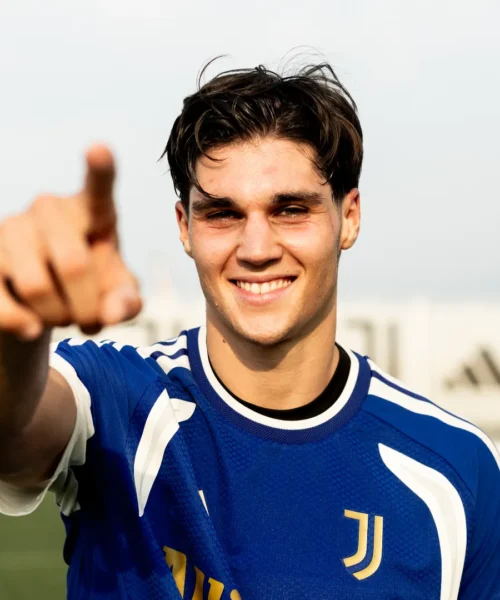 Mercato Cagliari, sfida tutta rossoblù per lo juventino in esubero