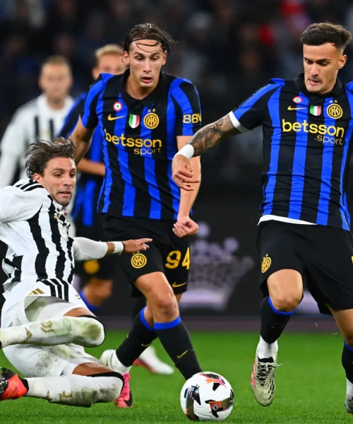 Mercato Inter, stellina a rischio: bisogna vendere per accontentare Chivu