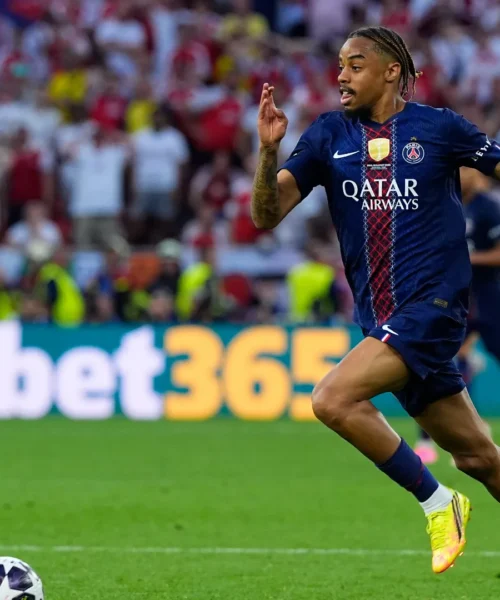 Mercato Liverpool, assalto a Barcola: maxi offerta al PSG, nel mirino anche Mbaye