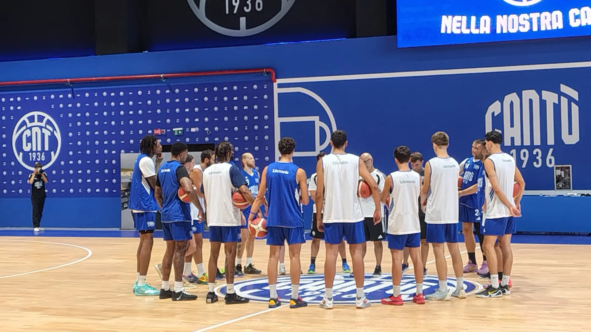 Cantù, la stagione prende il via dal Pavillon della nuova Arena