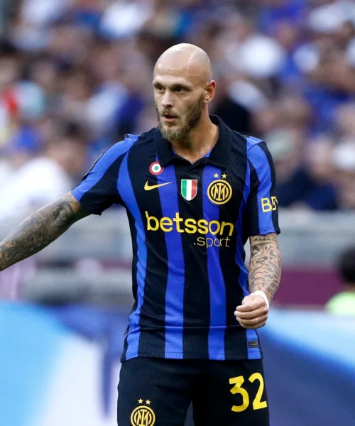 Mercato Inter: assalto a Dimarco, il Barcellona propone uno scambio