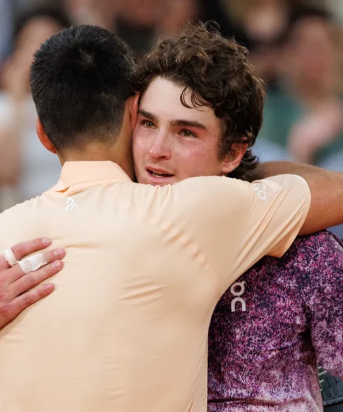 Proposta Novak Djokovic: Joao Fonseca non usa mezzi termini per rispondere e crea polemiche