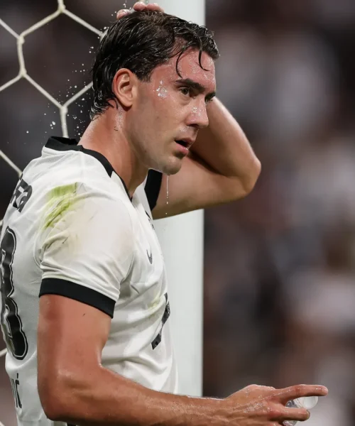 Mercato Juventus, altro bianconero può raggiungere Vlahovic al Besiktas