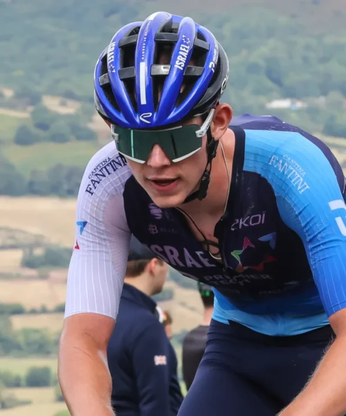 Assurdo e purtroppo tragico incidente al Giro del Portogallo: muore Finlay Tarling