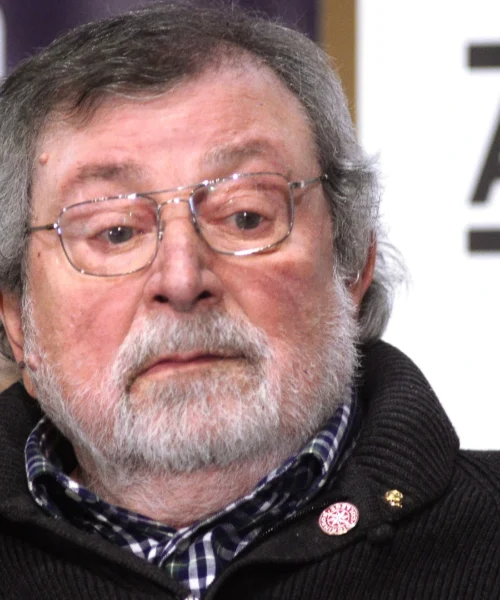 Addio al popolare cantautore Francesco Guccini: aveva 86 anni