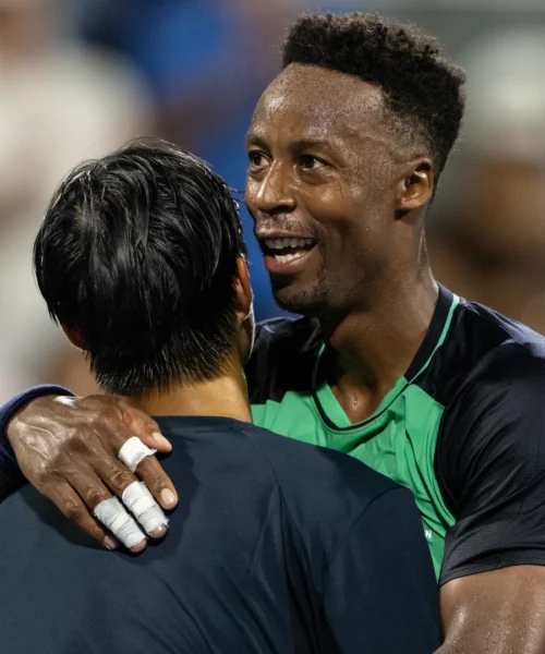 Clamoroso al Masters 1000 Montreal: prima lo batte e poi gli chiede l’autografo