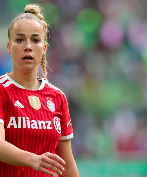 Giulia Gwinn torna single: addio al fidanzato portiere. Le foto