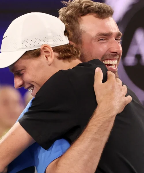 Jannik Sinner e gli altri campioni contro perfetti sconosciuti: torna il format milionario