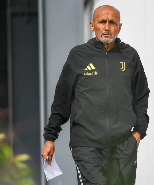 Mercato Juventus, Luciano Spalletti fa ordine a centrocampo: ufficiale la cessione all’estero