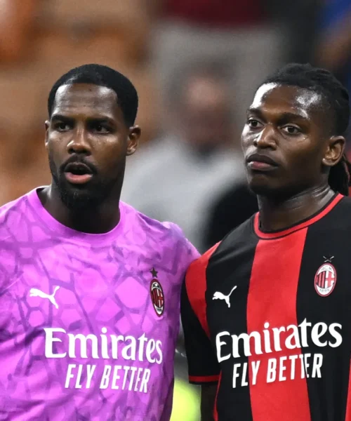 Mercato Milan, cambia tutto: Leao resta e Maignan parte?