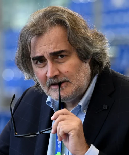 Alessandro Vescini sotto attacco, Pierluigi Pardo interviene duro: “Surreale”