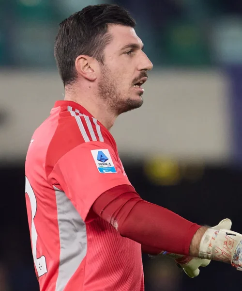 Mercato Venezia, sfida al Parma per il portiere: si pesca in serie B